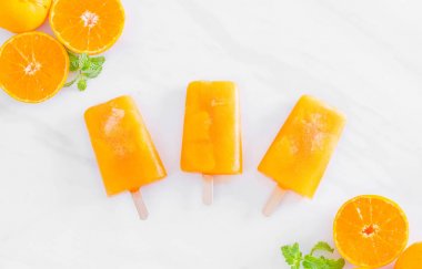 Turuncu ev yapımı dondurma