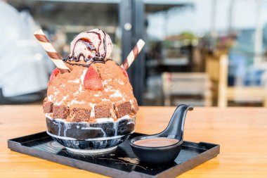 çikolata buz tıraş (bingsu)