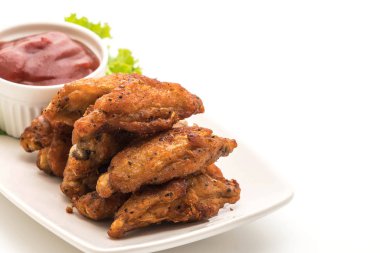 Kızarmış tavuk kanadı.