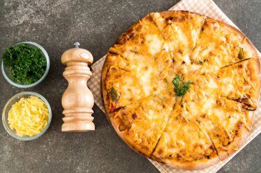 pizza bin ada soslu tavuk ızgara