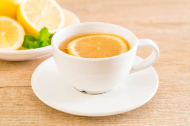 sıcak limonlu çay