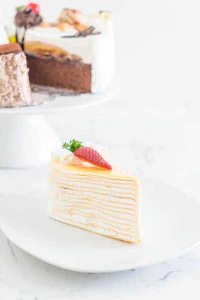 Gâteau au colza aux fraises — Photo