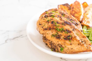 ızgara tavuk biftek 