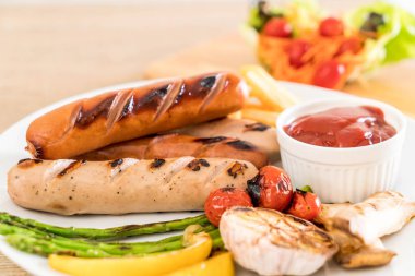 sebzeli ızgara sosis