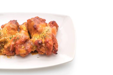 Peynirli tavuk kanadı ızgara