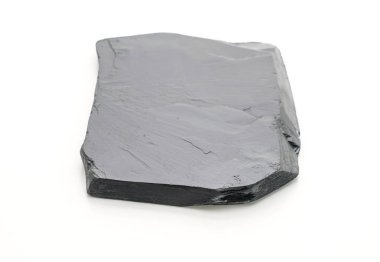 Beyaz arka plan üzerinde arduvaz levha