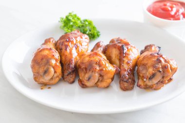 Barbekü tavuk kanadı