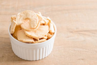 Kurutulmuş elma cips