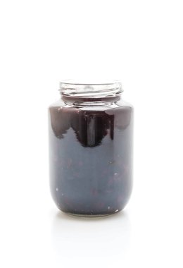 Böğürtlenli reçel kavanoz içinde