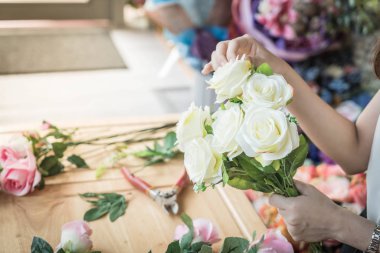 moda modern buket çiçek yapma