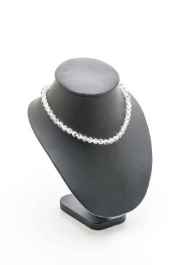 güzel ve lüks kolye takı ile boyun standı 