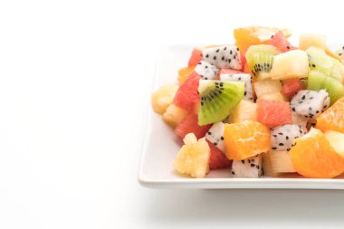 dilimlenmiş meyve (portakal, dragon meyve, karpuz, ananas karışımı, 