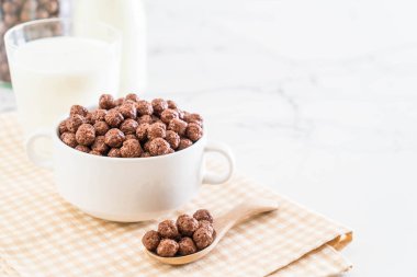 Çikolatalı gevrek kase