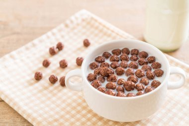 Çikolatalı gevrek kase