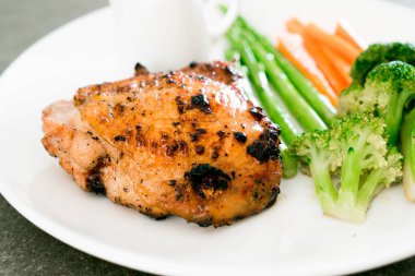 ızgara tavuk biftek 