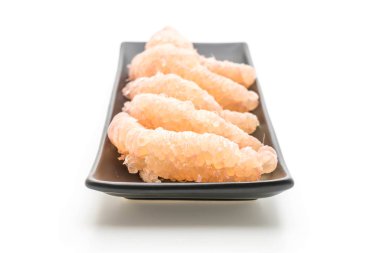 beyaz zemin üzerine taze pomelo