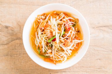 Baharatlı papaya salatası (geleneksel Tay gıda) 