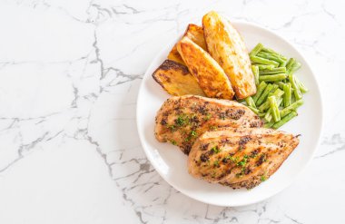 ızgara tavuk biftek 