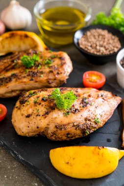 ızgara tavuk biftek