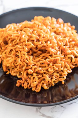 Kore baharatlı hazır şehriye 