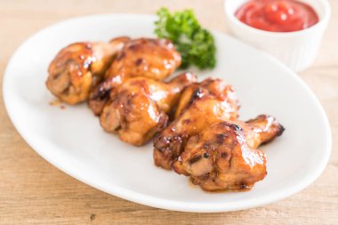 Barbekü tavuk kanadı