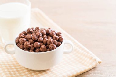 Çikolatalı gevrek kase