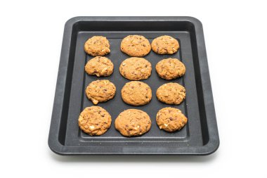 çikolata parçaları ve kaşu fındık kurabiye