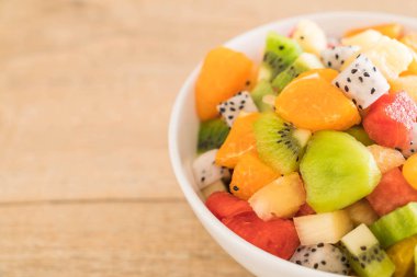 dilimlenmiş meyve karışımı 