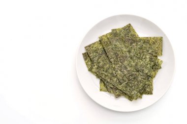 beyaz üzerine kurutulmuş yosun