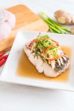 soya sosu Snapper balık buğulama