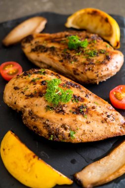 ızgara tavuk biftek