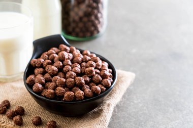 Çikolatalı gevrek kase