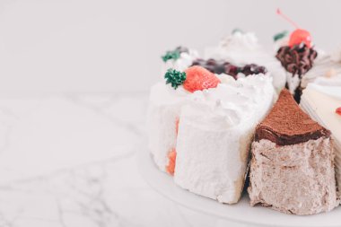 farklı dilim kek kek stand