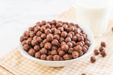 Çikolatalı gevrek kase