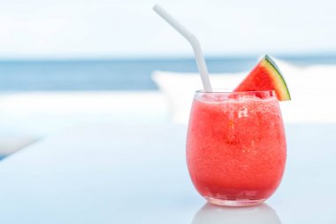 karpuz smoothies bardak