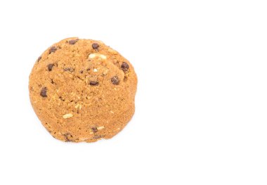 çikolata parçaları ve kaşu fındık kurabiye