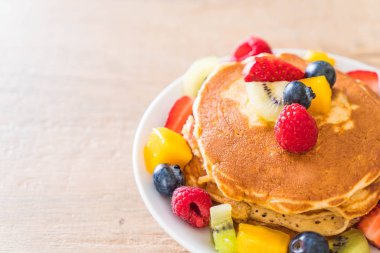 mix meyve ile gözleme