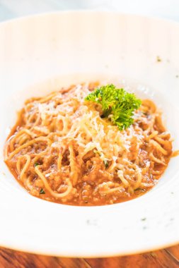 et Bolonez soslu spagetti