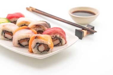 karışık suşi roll - Japon gıda tarzı