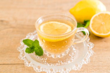 sıcak limonlu çay