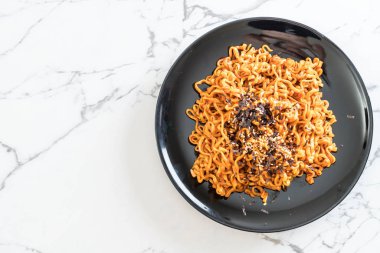 Kore baharatlı hazır şehriye 