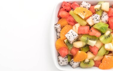 dilimlenmiş meyve (portakal, dragon meyve, karpuz, ananas karışımı, 