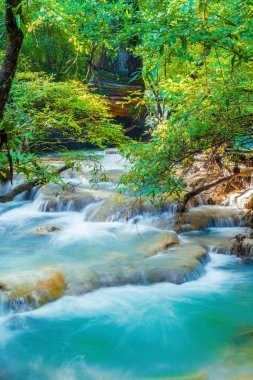 Erawan şelale, Erawan Milli Parkı Thaila içinde Kanchanaburi itibariyle