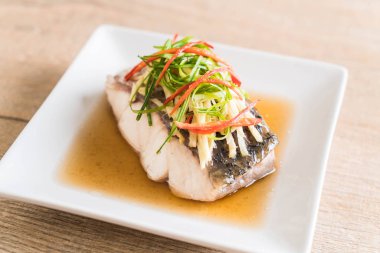 soya sosu Snapper balık buğulama