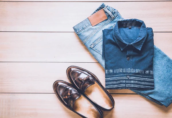 Ropa de trajes casuales de hombres de moda hermosa — Foto de Stock