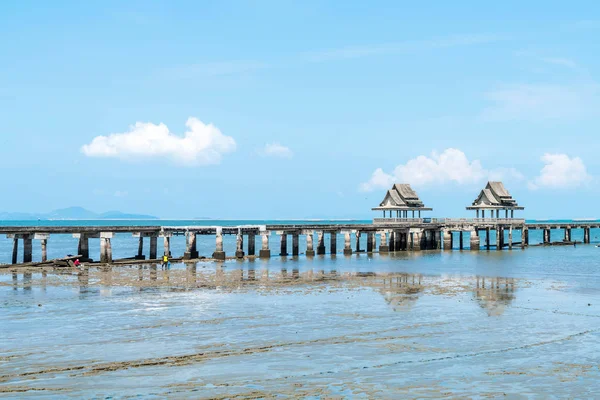 Pavillon på havet strand - Stock-foto