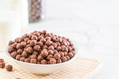 Çikolatalı gevrek kase