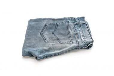 Beyaz arka plan üzerinde katlanmış kot