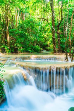 Erawan şelale, Erawan Milli Parkı Thaila içinde Kanchanaburi itibariyle