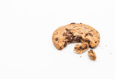 Koyu çikolata parçaları ile tanımlama